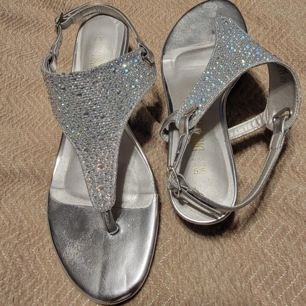 Dream Pairs Low Wedge Dress Sandals Size 6 Gently loved
